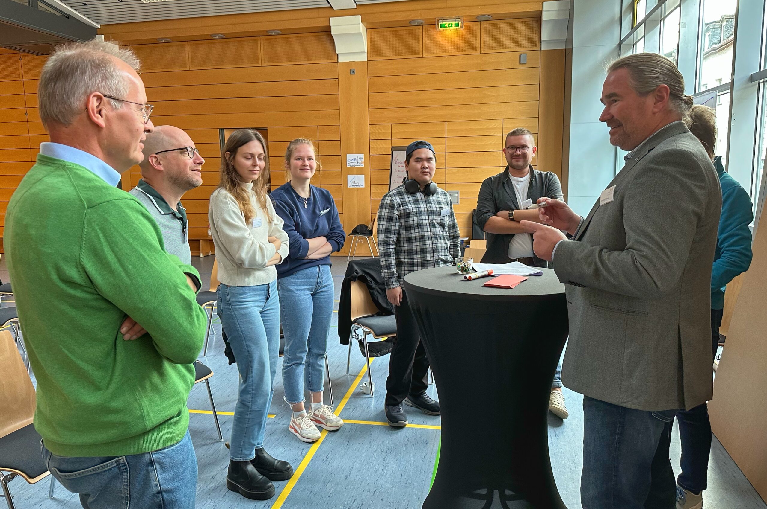 sliderimage-Christian Dübner von der IHK Koblenz (rechts) moderiert den Workshop aus Sicht der Tourismuswirtschaft. Foto: BUGA29