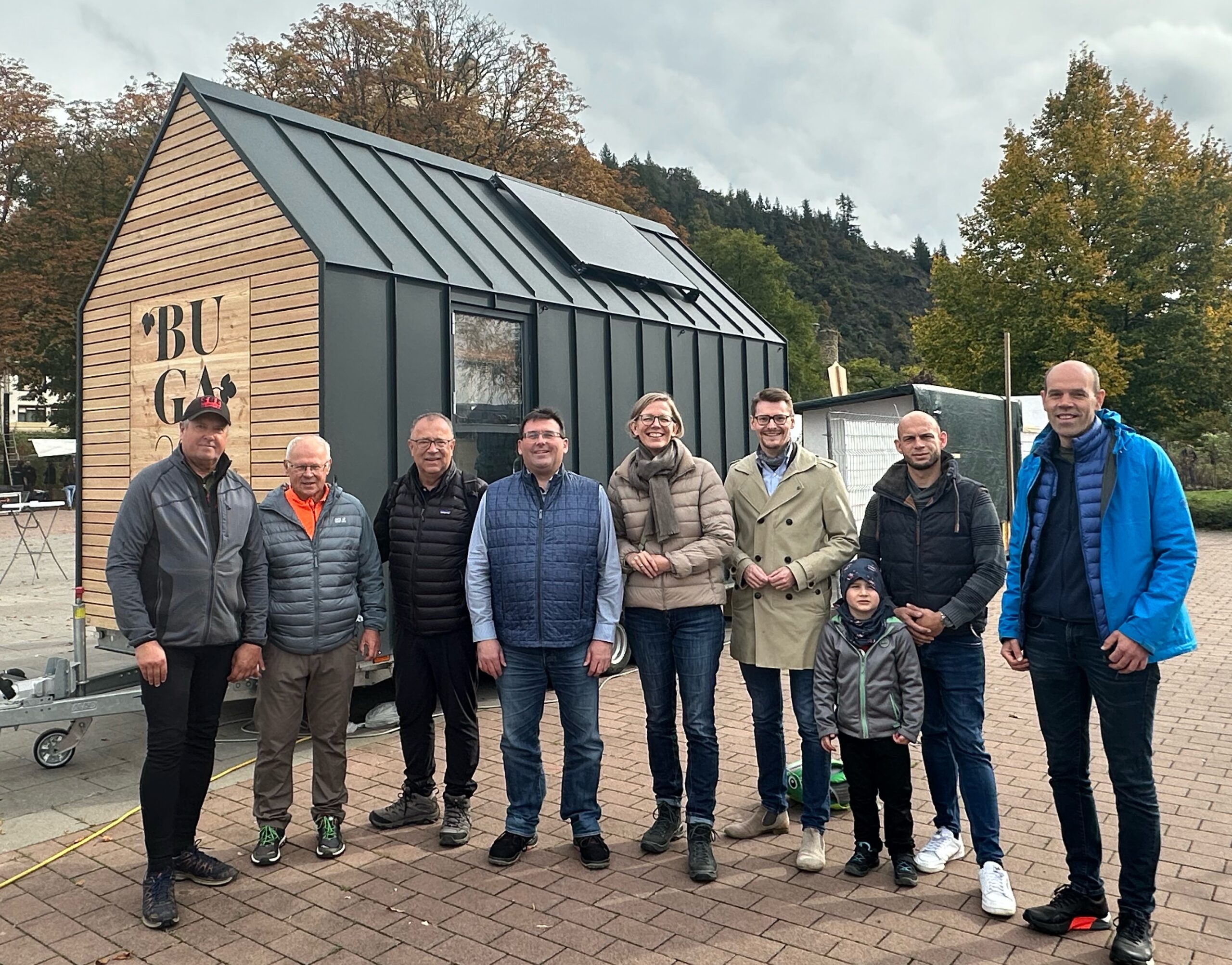 sliderimage-Nach einem Treffen am Tiny-House ging Staatssekretärin Simone Schneider (BUGA-Beauftragte des Landes Rheinland-Pfalz) am Samstagnachmittag mit dem Team BUGA29 auf Tour. Foto: BUGA29